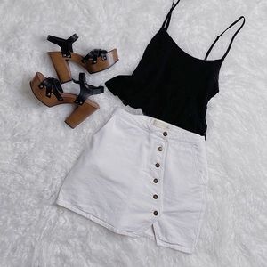 Lizard Thicket: White, denim, mini skirt!